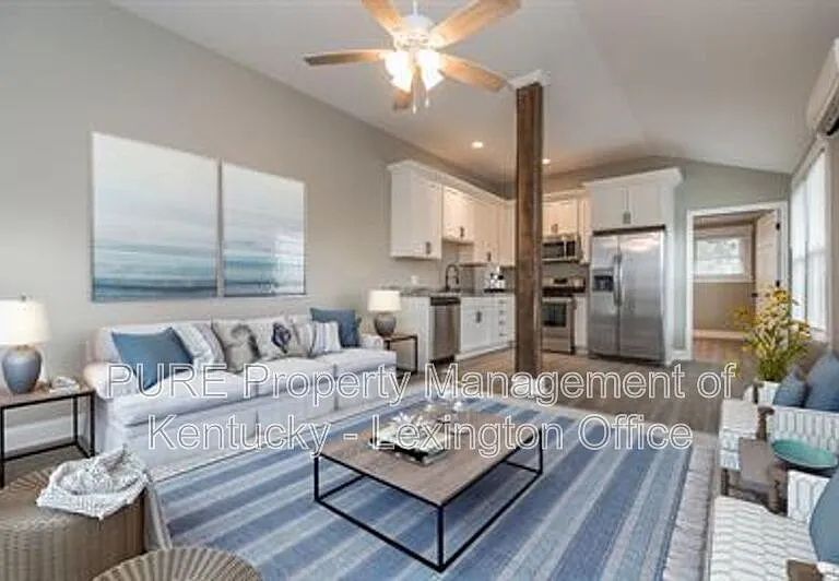 103 Moberly Ave #B — Photo 2