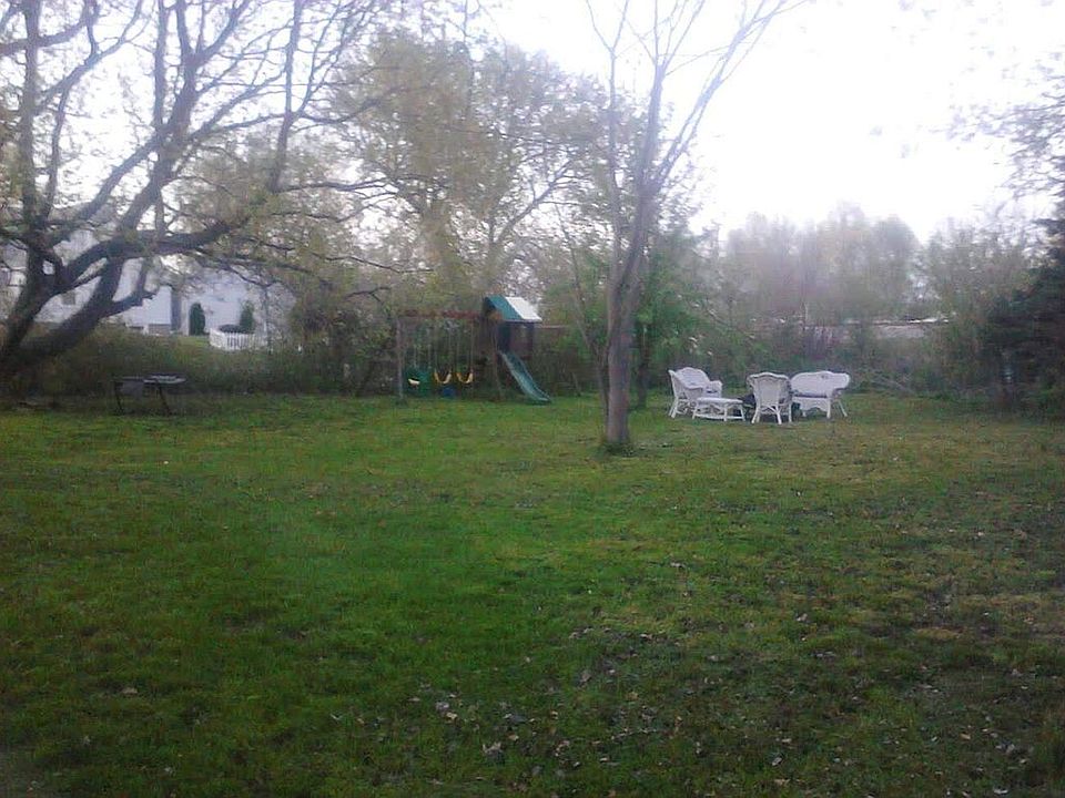 2nd image of 1016 E Park St