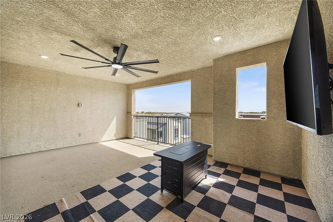 4 bed, 3.5 bath, 2003 sqft, $2,490 — Photo 3