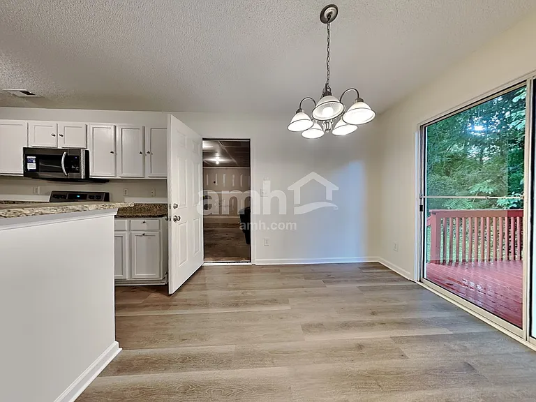 11435 Woodfire Rd — Photo 4