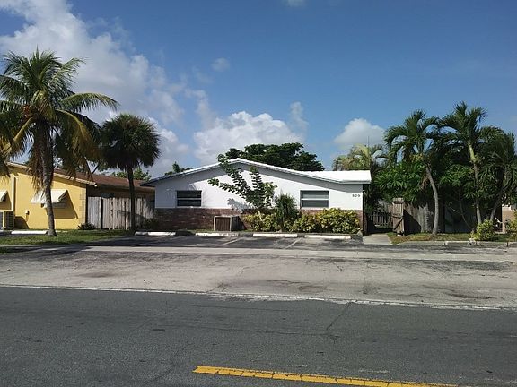 2nd image of 829 NE 11th Ave #2