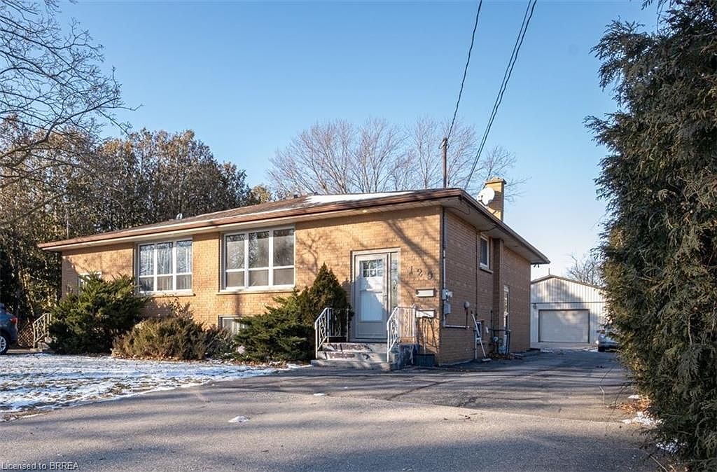 129 Baldwin Ave, Brantford, ON N3S 1H9 Zillow