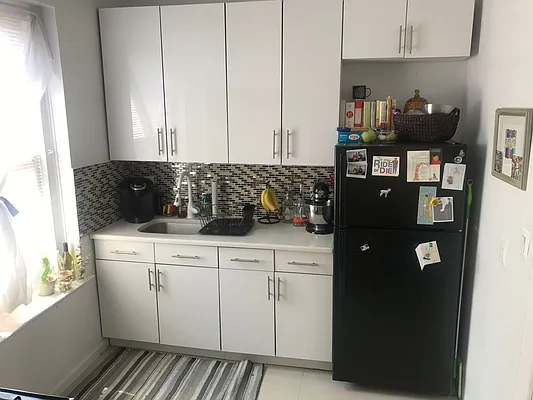 Rented by PMG Real Estate  | media 16