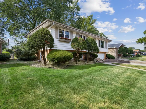 541 E 166th Pl, South Holland, IL 60473