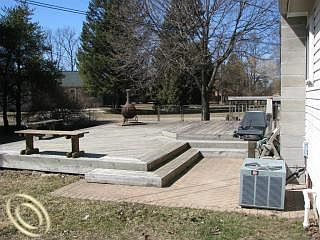 2nd image of 3005 W Commerce Rd