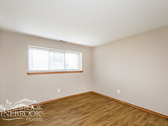 4th image of 5370 Ville Cecelia Ln