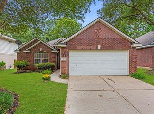 61 N Hollylaurel Cir, Spring, TX 77382