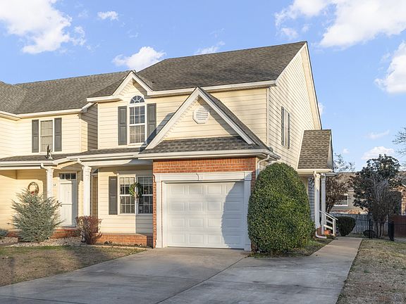 2nd image of 3430 Regency Park Dr