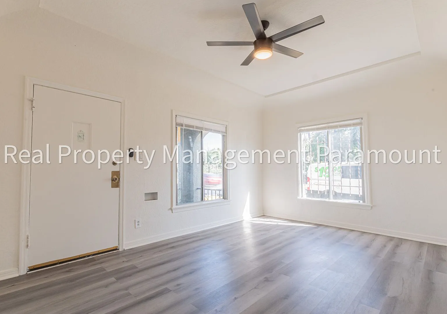 2757 Mansfield Ave — Photo 1