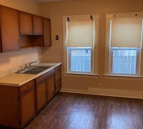 2nd image of 3524 Marvin Ave