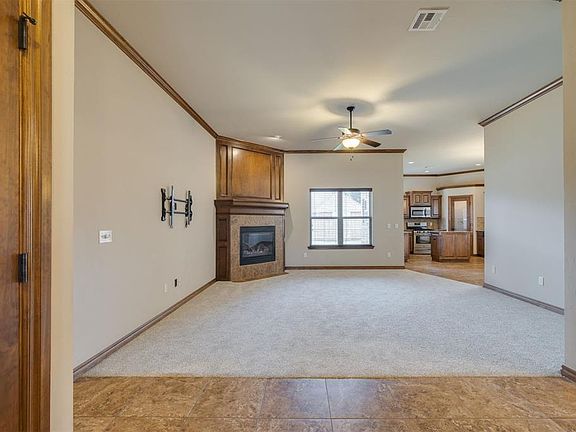 5th image of 12204 Fox Hill Way