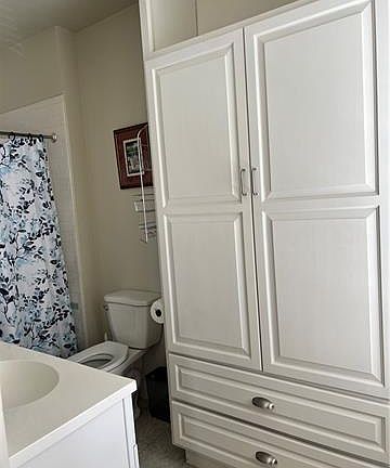 4th image of 1457 Josephine St APT A