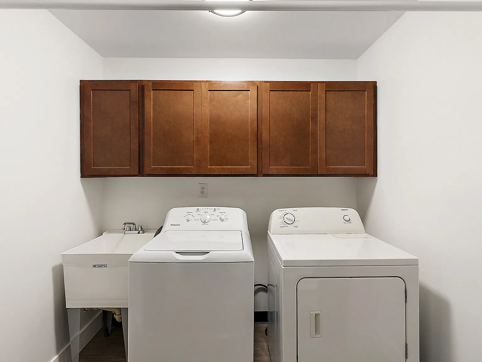 2 bed, 2000 sqft, $2,000 — Photo 4