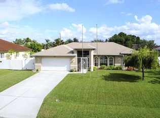 211 NE 21st Pl, Cape Coral, FL 33909