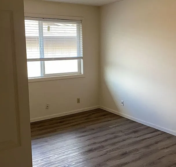 742 32nd Ave SE #7 — Photo 17