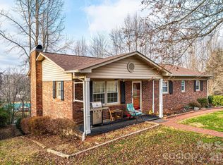 802 Woodbine Pl NE, Lenoir, NC 28645