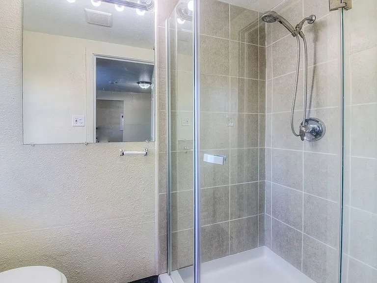 411 S Naches Ave — Photo 8