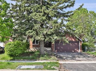 102 Terryhill Cres #7, Toronto, ON M1S 3R8