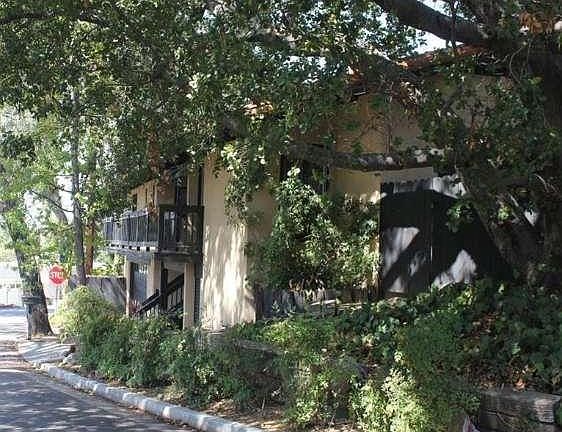 2nd image of 1333 Mountain View Ave