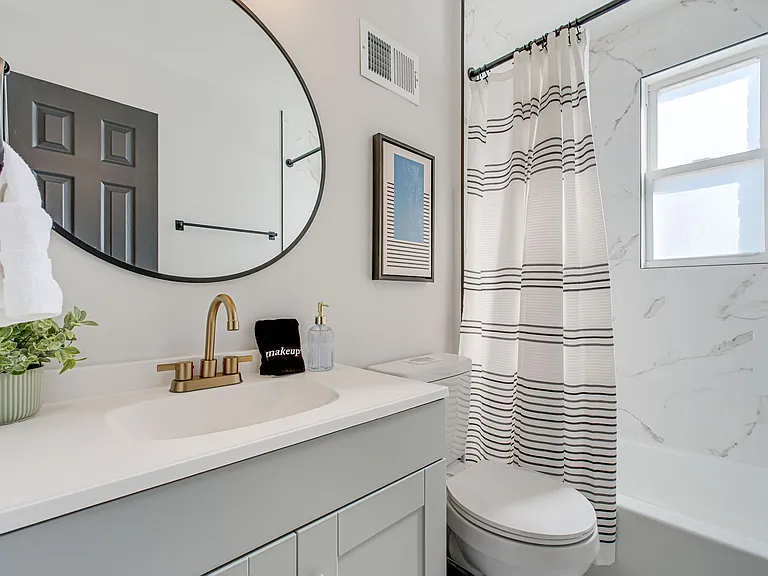 3107 Montrose Ave — Photo 23