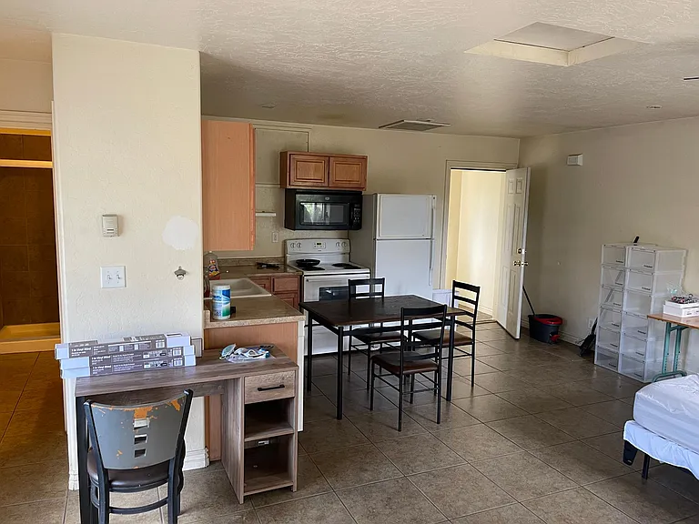 1391 E Payton Way — Photo 5