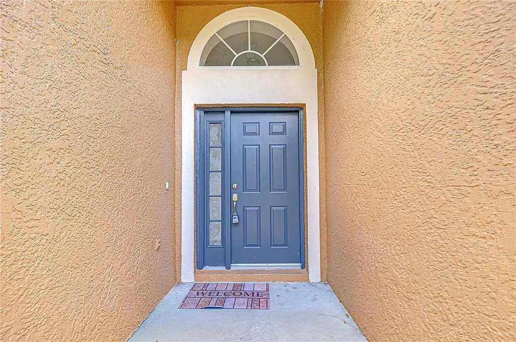3 bed, 2.0 bath, 1874 sqft, $2,500 — Photo 3