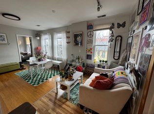 3100 N Racine Ave #3-S, Chicago, IL 60657