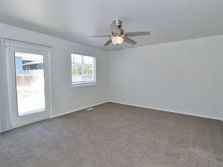 1938 E Birchwood Dr — Photo 11
