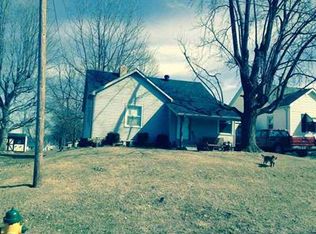 307 S Walnut St, Huntingburg, IN 47542