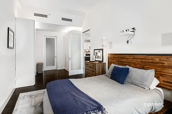 Rented by Triplemint | media 23