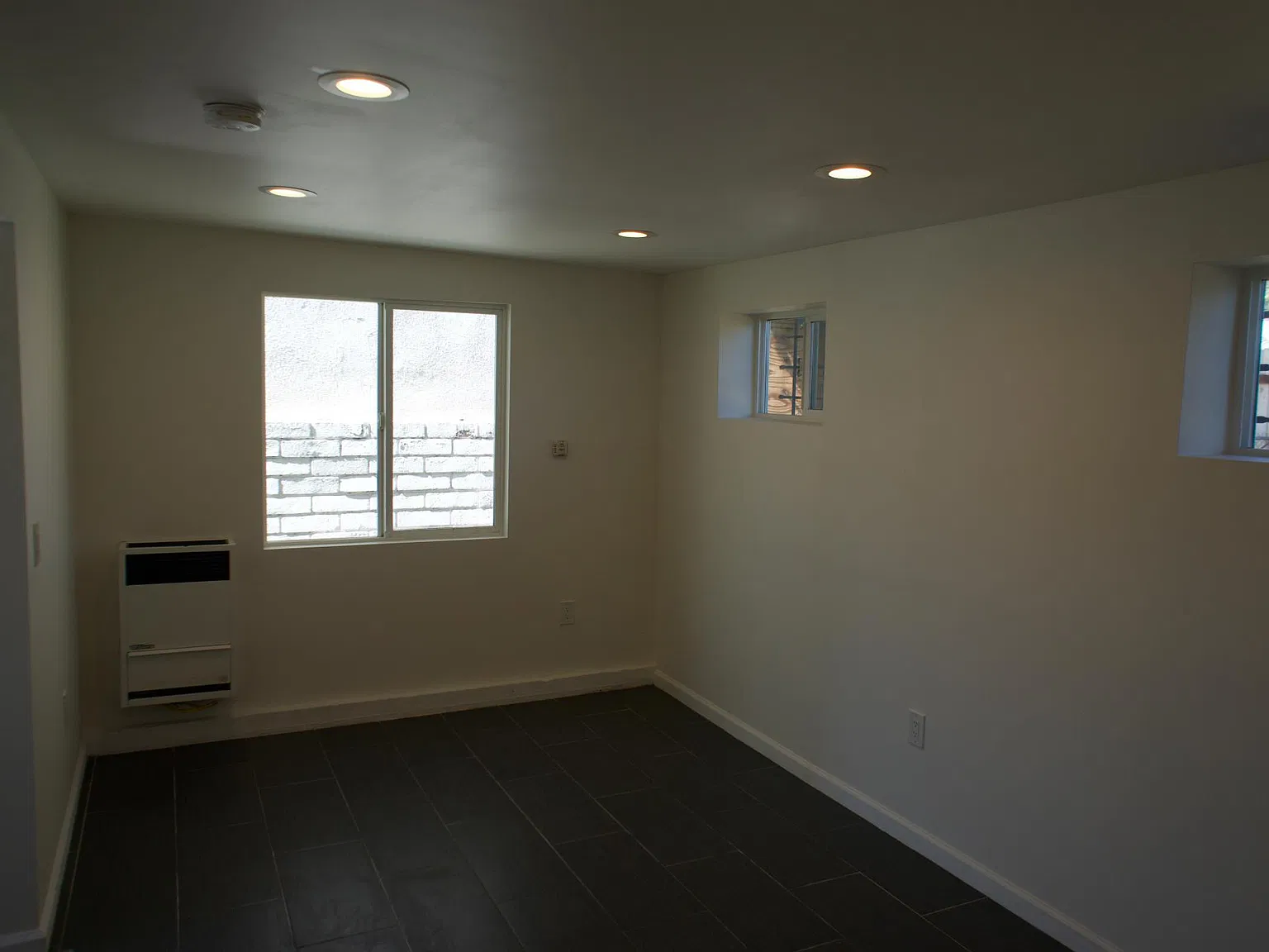 Studio, 360 sqft, $1,500 — Photo 3