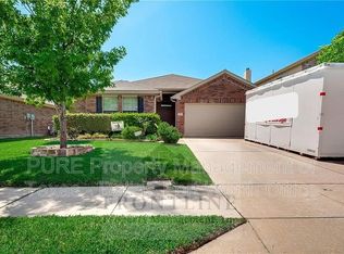 321 Fossil Bridge Dr, Fort Worth, TX 76131