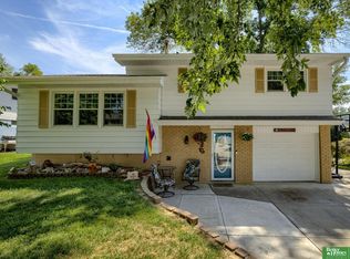 7629 Bauman Ave, Omaha, NE 68122