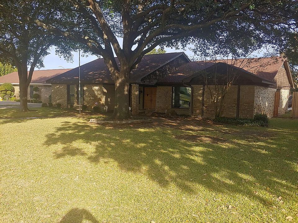 1st image of 4632 Brandingshire Pl
