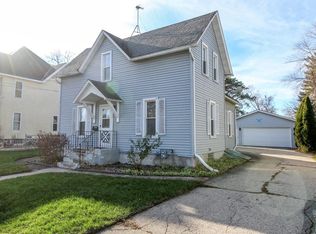 417 N High St, Fort Atkinson, WI 53538