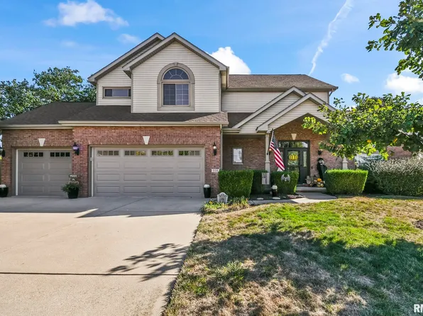 328 Keystone Dr, Chatham, IL 62629