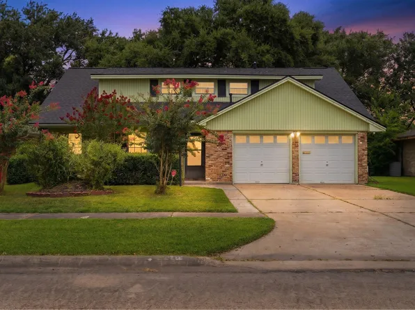 2216 Peach Ln, Pasadena, TX 77502