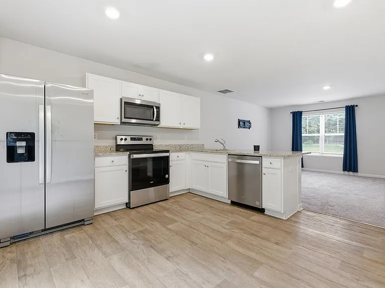 3605 Roselawn Ter — Photo 9