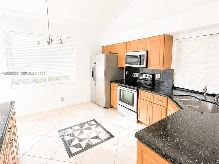 569 Spinnaker — Photo 14