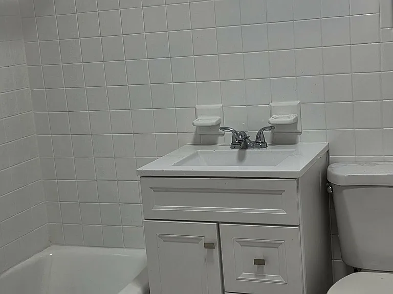 73 Warner Ave #1 — Photo 9