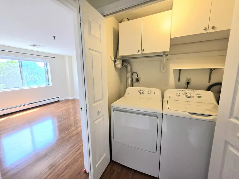 230 Willard St #407 — Photo 17