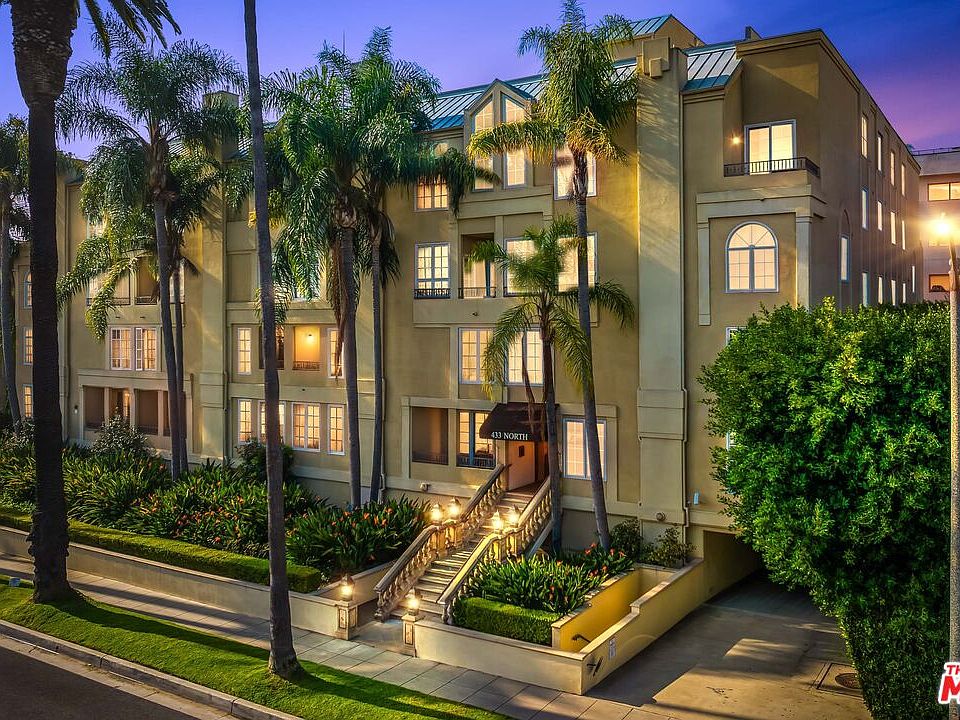 1st image of 433 N Doheny Dr Unit 103