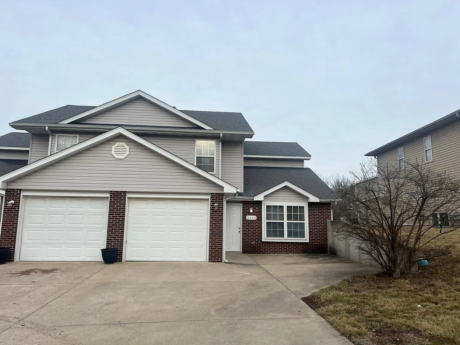 4 bed, 1500 sqft, $1,400 — Photo 1