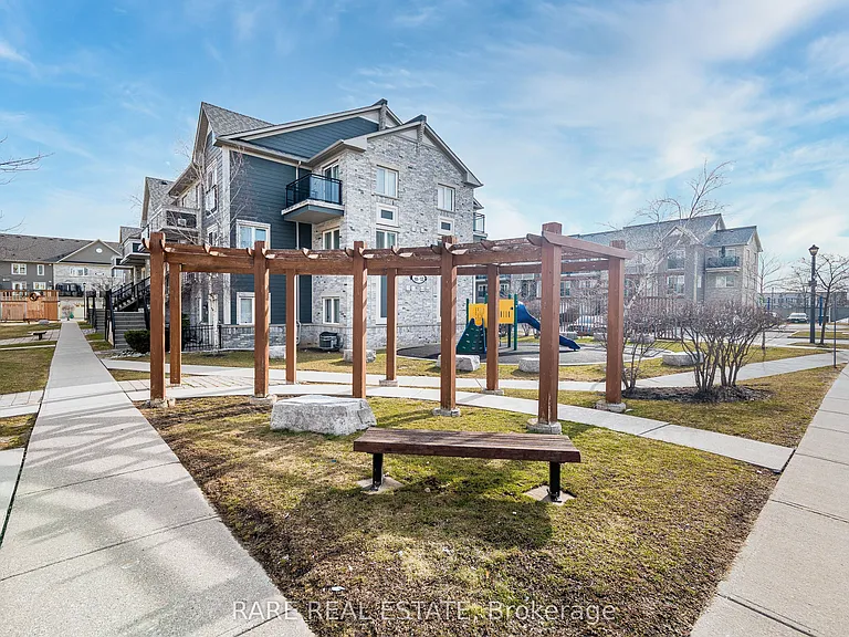 60 Fairwood Cir #28 — Photo 43