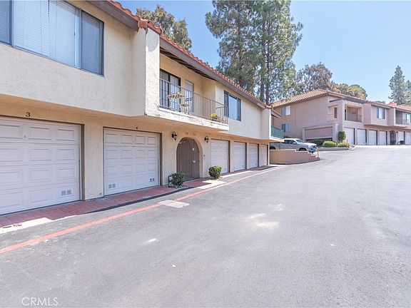 2nd image of 1022 Grape St