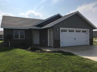 802 N Park Ln, Spring Valley, MN 55975