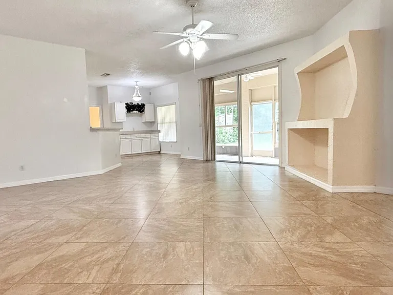 332 SW Glenwood Dr — Photo 15