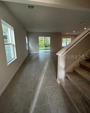 3rd image of 11931 Thorncrest Dr