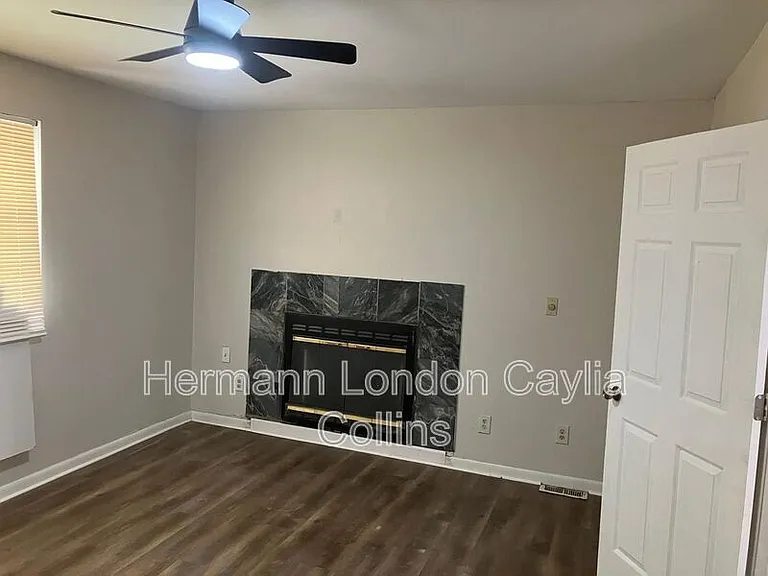 7804 Utica Dr — Photo 9