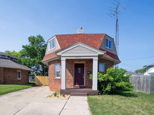 2016 Rapids DRIVE, Racine, WI 53404